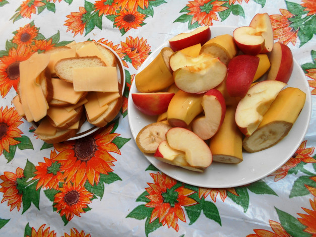 Обои картинки фото еда, бутерброды,  гамбургеры,  канапе, хлеб, сыр, яблоки, бананы