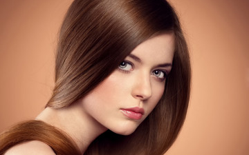 Картинка девушки -+лица +портреты шатенка серые глаза