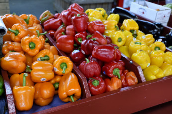 Картинка еда перец стручки желтый красный оранжевый