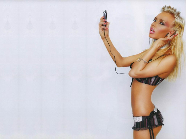 Обои картинки фото Маша Малиновская, девушки