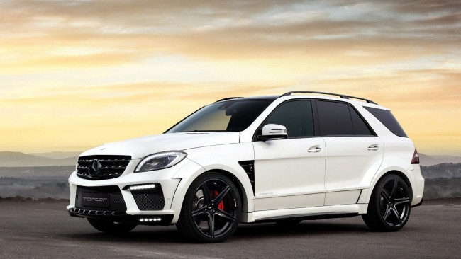 Обои картинки фото автомобили, mercedes-benz, ml, мерседес, закат, панорама, белый, джип, небо