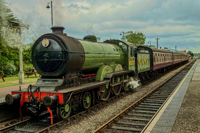 Обои картинки фото техника, паровозы, вагоны, паровоз, дорога, железная, рельсы
