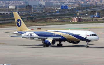 Картинка boeing+757-256 авиация пассажирские+самолёты авиалайнер