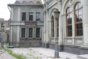 Картинка города -+здания +дома улица переулок здание питер