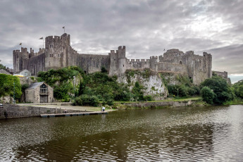 Картинка pembroke+castle +pembrokeshire +wales города замки+англии wales pembrokeshire pembroke castle