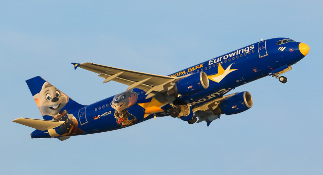 Обои картинки фото airbus a320, авиация, пассажирские самолёты, авиалайнер