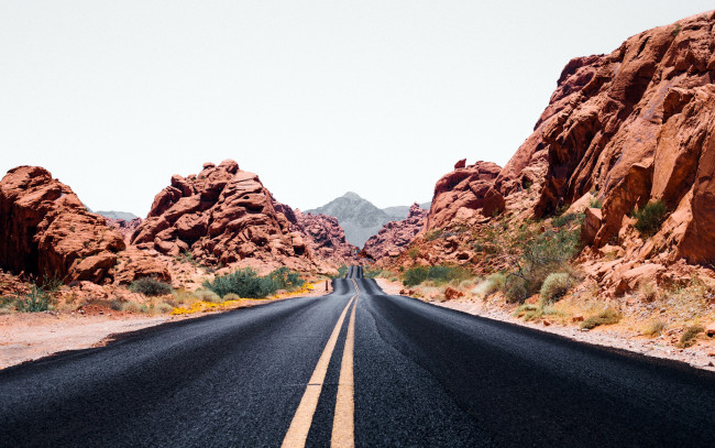 Обои картинки фото природа, дороги, шоссе, скалы, разметка