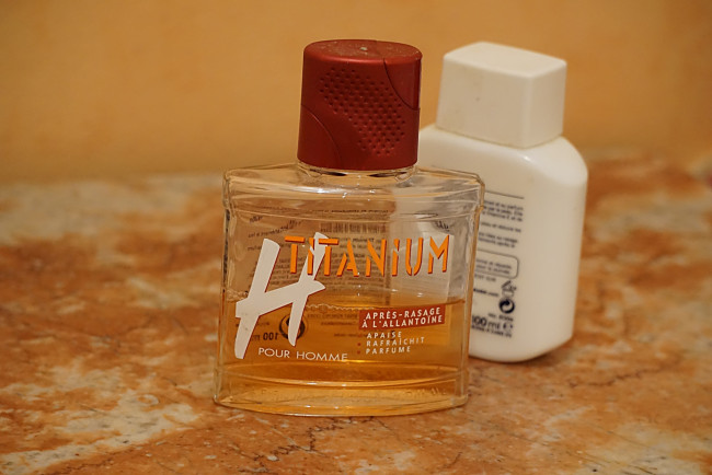 Обои картинки фото разное, косметические средства,  духи, мужской, лосьон