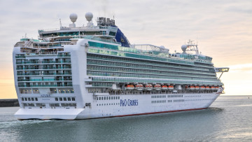 Картинка azura корабли лайнеры круиз лайнер