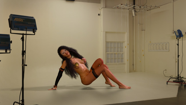 Обои картинки фото 3д графика, фантазия , fantasy, девушка, фон, взгляд