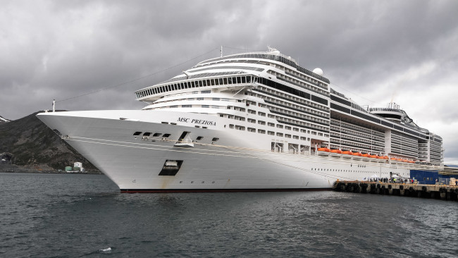 Обои картинки фото msc preziosa, корабли, лайнеры, круиз, лайнер