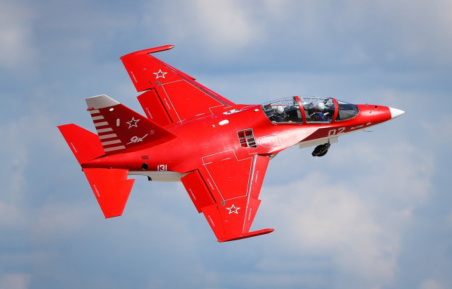 Обои картинки фото як- 130, авиация, боевые самолёты, самолёт, як-, 130, полёт