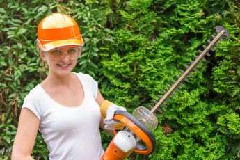 Картинка девушки -+блондинки +светловолосые каска очки майка