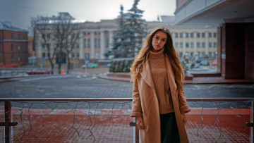 Картинка девушки -+рыжеволосые+и+разноцветные свитер пальто алина богданович