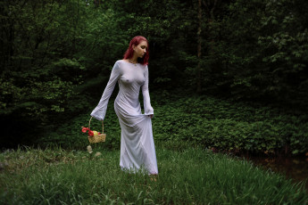 Картинка сексуальная+девушка девушки -+рыжеволосые+и+разноцветные девушка женщина разноцветная сексуальная модель звезда позирует разная обувь верхняя стильная одежда нижнее эротическое бельё трусы лифчик аксессуары макияж колготки чулки и множество элементов на фотографии