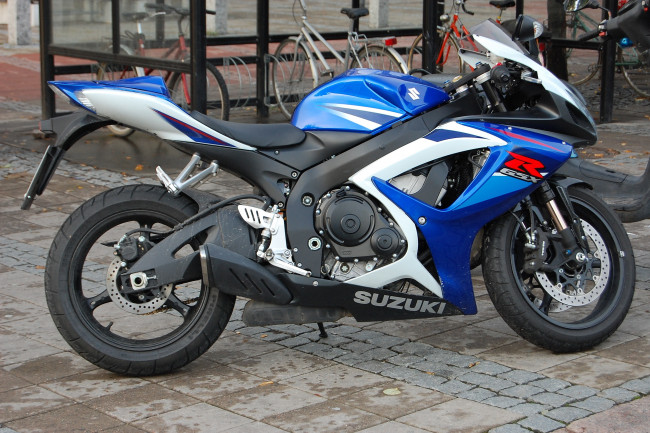 Обои картинки фото мотоциклы