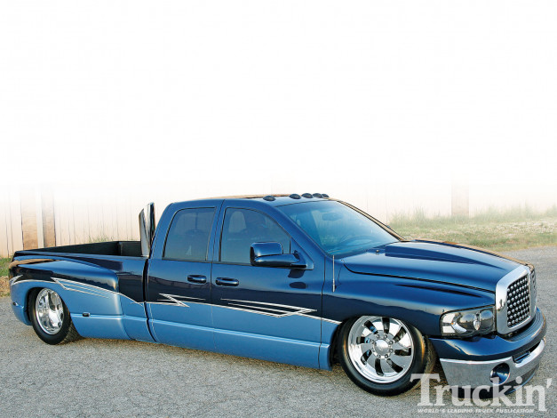 Обои картинки фото 2005, dodge, ram, 3500, автомобили, custom, pick, up