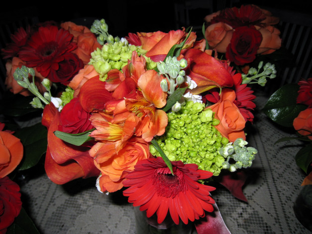 Обои картинки фото цветы, букеты, композиции, букет, герберы, альстромерии