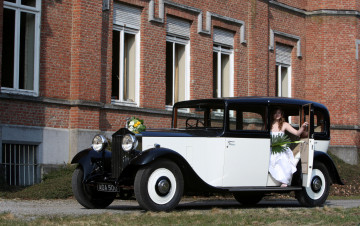 Картинка автомобили авто+с+девушками classic