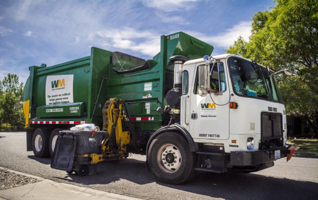 Обои картинки фото автомобили, мусоровозы, мусорщик