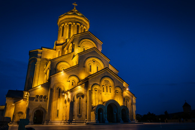 Обои картинки фото holy trinity cathedral, города, - католические соборы,  костелы,  аббатства, собор