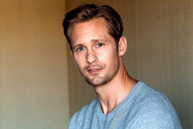 Обои картинки фото мужчины, alexander skarsg&, 229, rd, щетина, взгляд