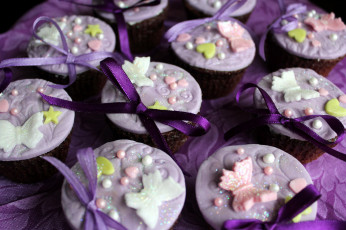 Картинка еда пирожные +кексы +печенье бантики капкейки кексы