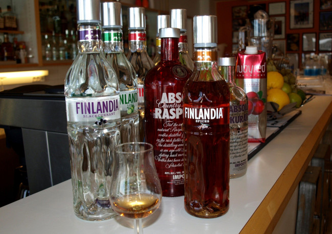 Обои картинки фото бренды, finlandia, водка