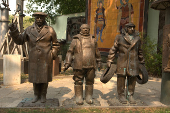 Картинка города памятники скульптуры арт объекты мимино