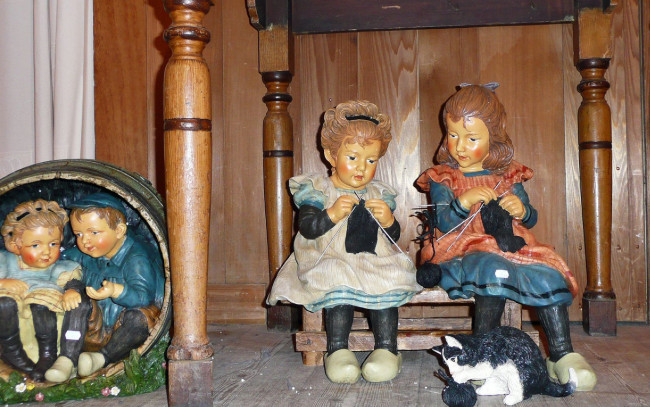 Обои картинки фото разное, рельефы, статуи, музейные, экспонаты, куклы