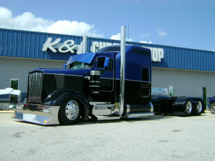 Картинка автомобили peterbilt