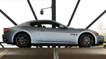 Картинка maserati granturismo автомобили бизнес-класс италия s p a эксклюзивные спортивные