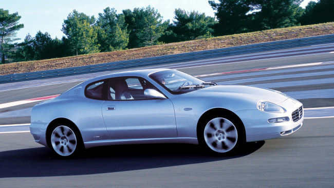 Обои картинки фото maserati, coupe, автомобили, эксклюзивные, бизнес-класс, спортивные, s, p, a, италия