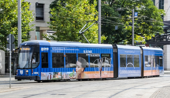 Обои картинки фото техника, трамваи, трамвай, город, рельсы