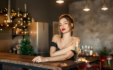 Картинка девушки -+блондинки +светловолосые девушка модель светловолосая красотка поза флирт взгляд макияж сексуальная стойка бар ресторан бокал шампанское