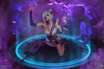 обоя kurumirori, девушки, - креатив,  косплей, костюм, образ, ривен, круг, духи