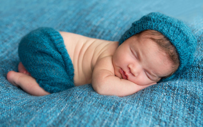 Обои картинки фото разное, дети, младенец, сон, шапочка