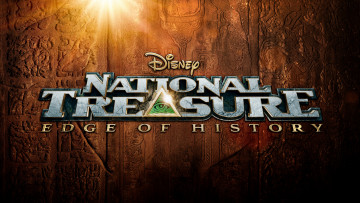 Картинка national+treasure +edge+of+history+ сериал+2022+–+2023 кино+фильмы сериал cокровище нации на краю истории боевик триллер детектив