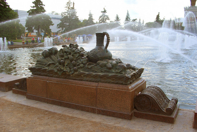 Обои картинки фото города, фонтаны, деревья, скульптура