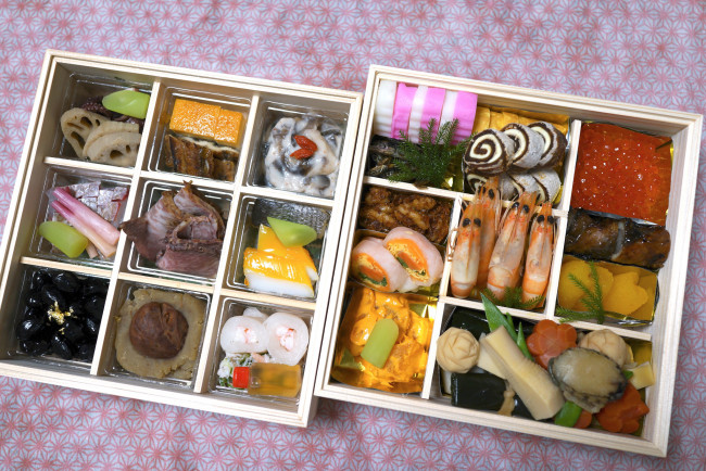 Обои картинки фото еда, рыба,  морепродукты,  суши,  роллы, снедь