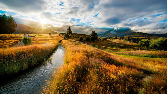 Обои картинки фото природа, реки, озера, ручей, поля, деревья, горы, облака