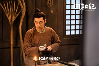 Картинка кино+фильмы romance+on+the+farm парень нож грабли