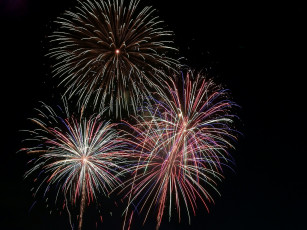 Картинка разное салюты фейерверки