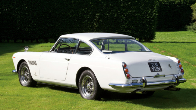 Обои картинки фото ferrari, 250, автомобили, автомобиль, мощь, скорость, стиль