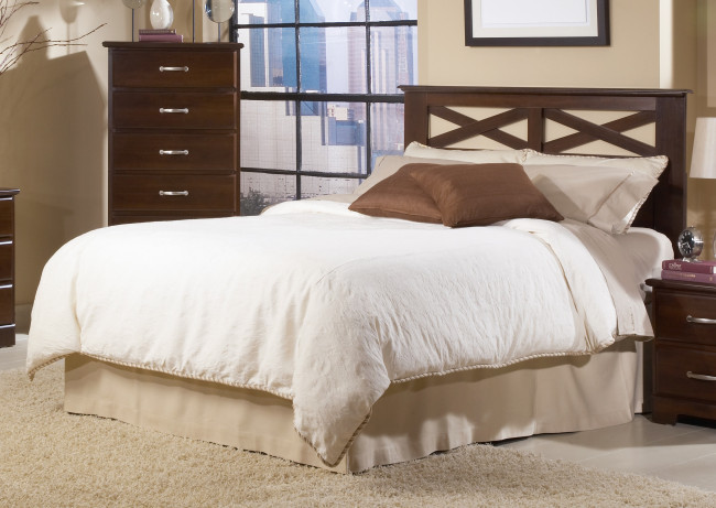 Обои картинки фото интерьер, спальня, подушки, кровать