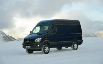 Картинка автомобили mercedes-benz снег