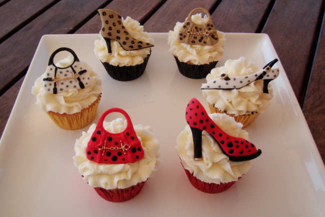 Обои картинки фото еда, пирожные,  кексы,  печенье, украшения, крем