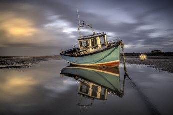 Картинка корабли баркасы+ +буксиры баркас отлив океан