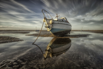 Картинка корабли баркасы+ +буксиры отлив океан баркас