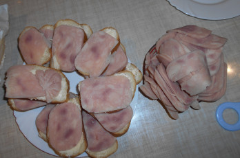 Картинка колбаса+и+бутеры еда бутерброды +гамбургеры +канапе колбаса